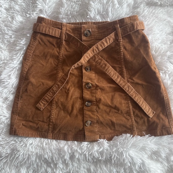 American Eagle Outfitters Dresses & Skirts - American Eagle Outfitters Tan Corduroy Mini Skirt sz 00